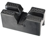 Gummiputer for støtter under bil